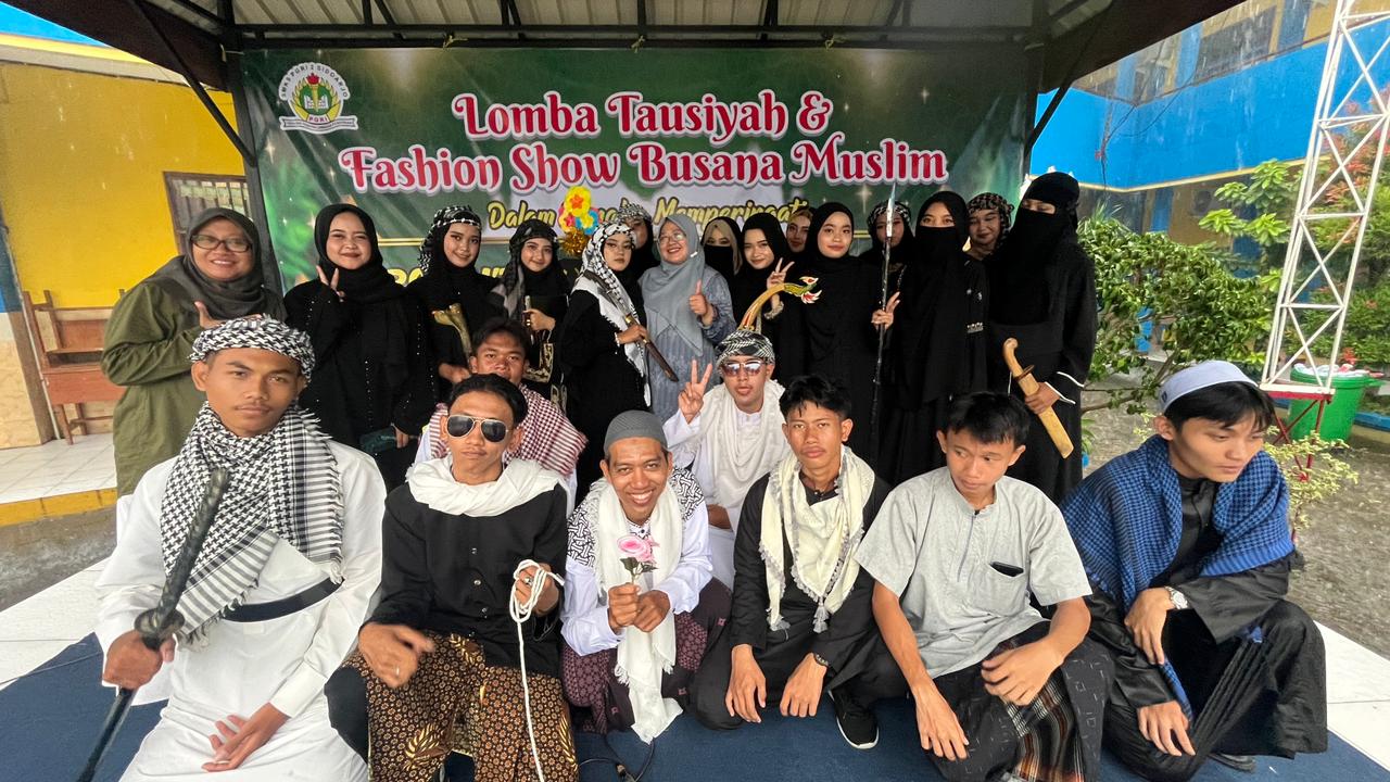 Kegiatan Peringatan Isra Miraj di Sekolah